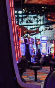 Jackpot Slot ဂိမ်း ဆုကြီးများပါဝင်သောပုံ